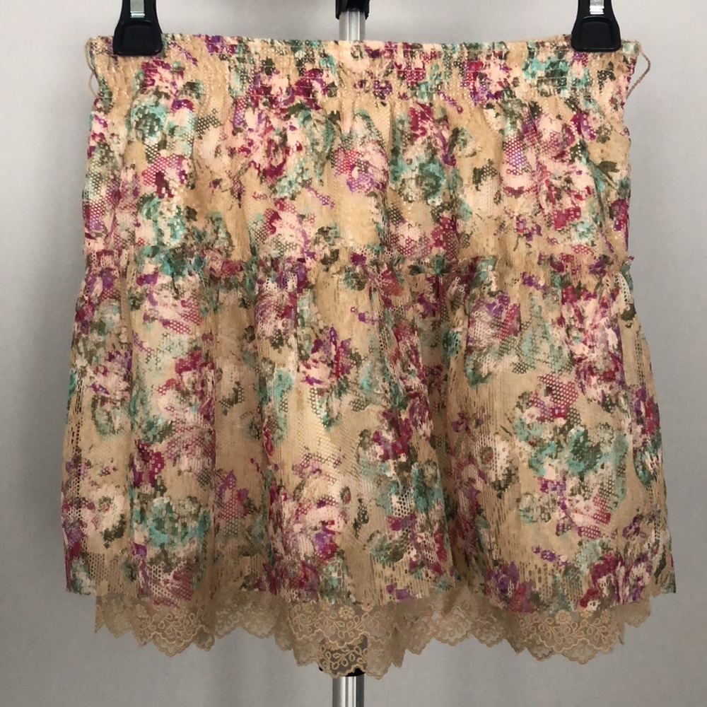 Candie’s Girls Floral Lace Skirt Size Medium 10/12